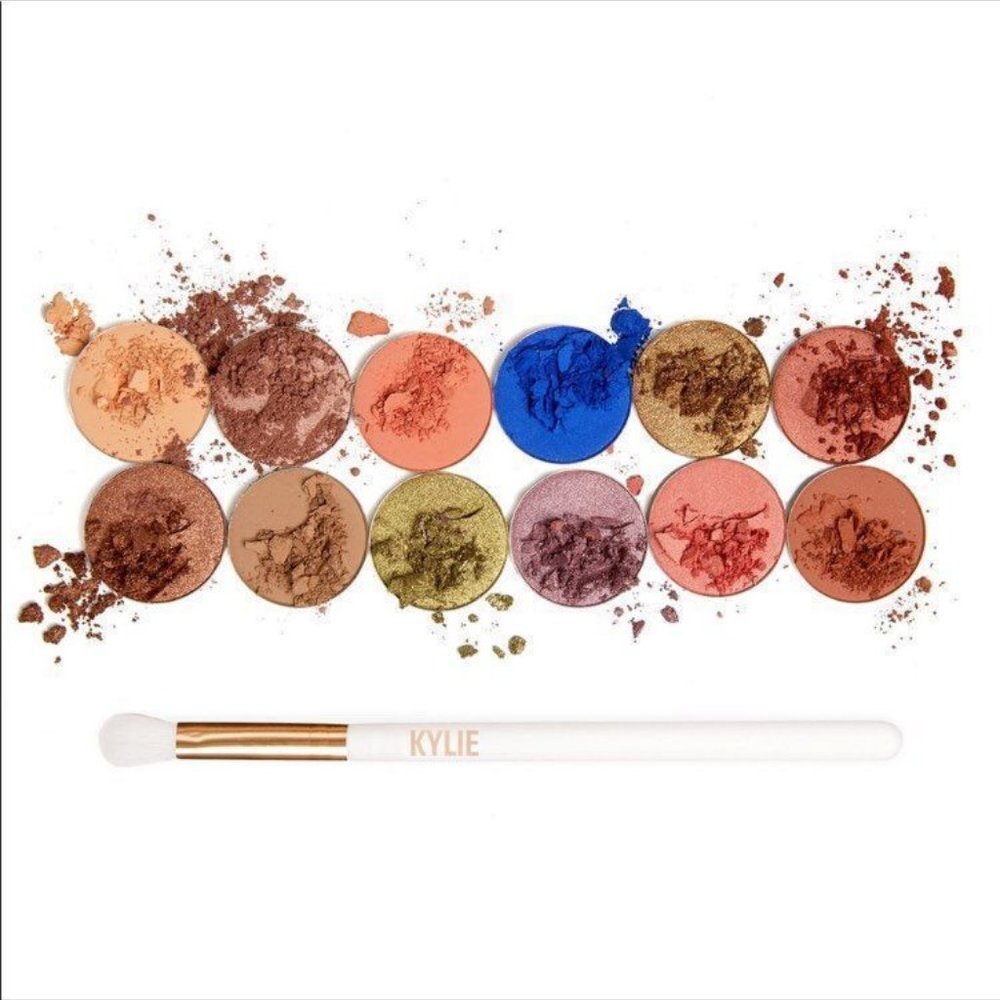 Kylie Cosmetics -Royal Peach Palette - Picture 2 of 7